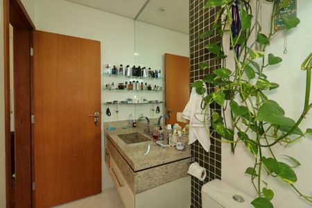 Casa à venda com 175m², 3 quartos e 2 vagasBanheiro da Suíte 1