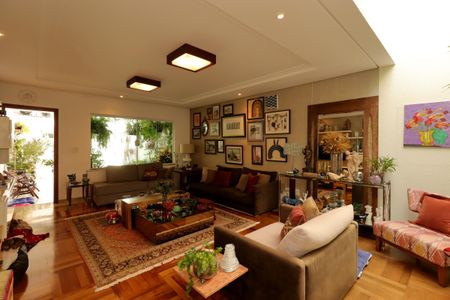 Casa à venda com 175m², 3 quartos e 2 vagasSala