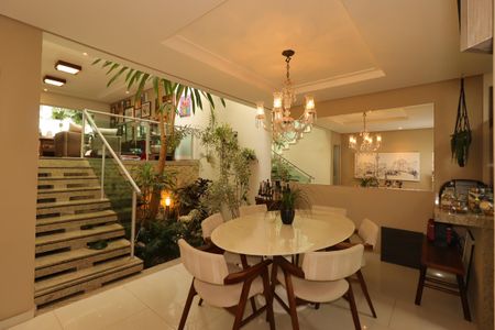 Casa à venda com 175m², 3 quartos e 2 vagasSala de Jantar
