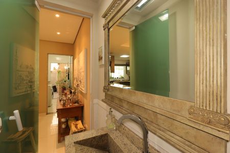 Casa à venda com 175m², 3 quartos e 2 vagasLavabo