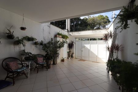 Casa à venda com 175m², 3 quartos e 2 vagasGaragem
