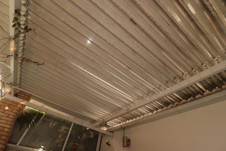 Casa à venda com 175m², 3 quartos e 2 vagasÁrea Gourmet - Teto Retrátil