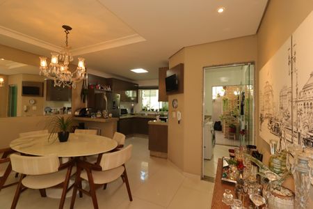 Casa à venda com 175m², 3 quartos e 2 vagasSala de Jantar
