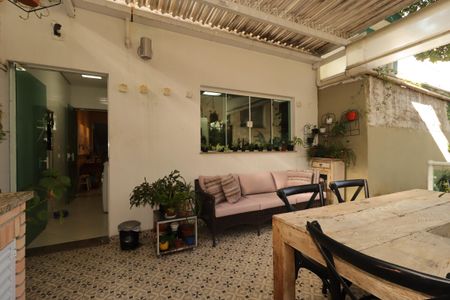 Casa à venda com 175m², 3 quartos e 2 vagasÁrea Gourmet