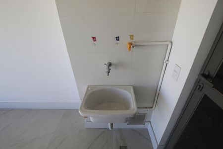 Apartamento para alugar com 72m², 2 quartos e 1 vagaÁrea de Serviço