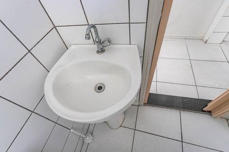 Casa para alugar com 75m², 2 quartos e 1 vagaCasa 2 - banheiro 