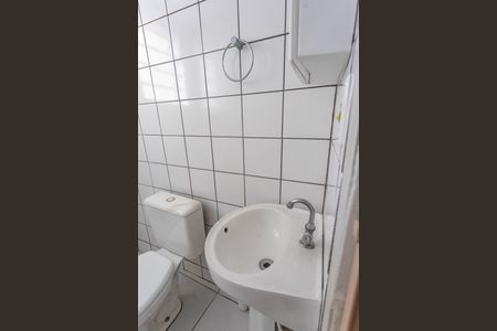 Casa para alugar com 75m², 2 quartos e 1 vagaCasa 2 - banheiro 