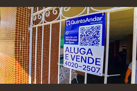 Apartamento à venda com 60m², 2 quartos e 1 vagaFachada do Prédio com placa