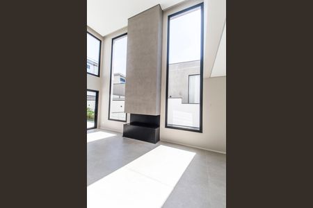 Casa de condomínio à venda com 394m², 5 quartos e 6 vagas Casa de condomínio à venda com 394m², 5 quartos e 6 vagasSala