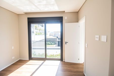 Casa de condomínio à venda com 394m², 5 quartos e 6 vagas Casa de condomínio à venda com 394m², 5 quartos e 6 vagasSuíte