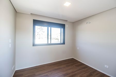 Casa de condomínio à venda com 394m², 5 quartos e 6 vagas Casa de condomínio à venda com 394m², 5 quartos e 6 vagasSuíte