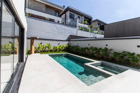 Casa de condomínio à venda com 394m², 5 quartos e 6 vagas Casa de condomínio à venda com 394m², 5 quartos e 6 vagasVista da Sala