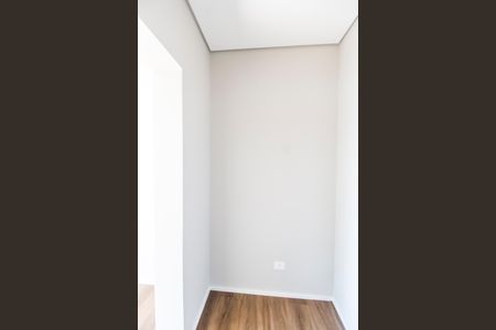 Casa de condomínio à venda com 394m², 5 quartos e 6 vagas Casa de condomínio à venda com 394m², 5 quartos e 6 vagasCloset da suíte
