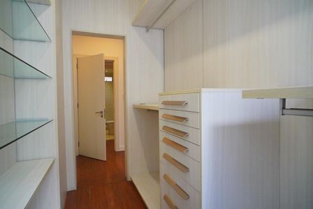 Apartamento à venda com 96m², 2 quartos e 2 vagasCloset 