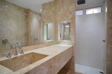 Apartamento à venda com 96m², 2 quartos e 2 vagasBanheiro 