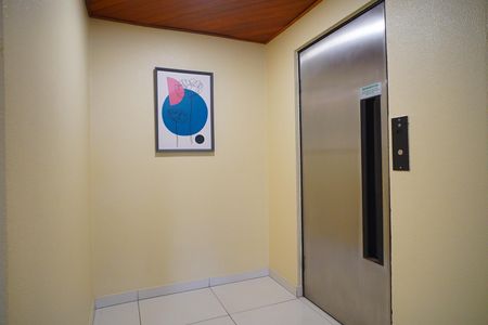 Apartamento à venda com 96m², 2 quartos e 2 vagasHall de entrada