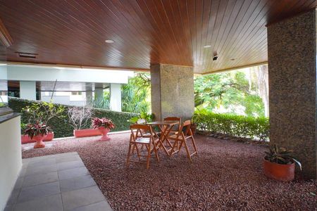 Apartamento à venda com 96m², 2 quartos e 2 vagasÁrea comum