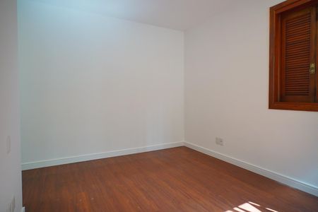 Apartamento à venda com 96m², 2 quartos e 2 vagasQuarto suíte 