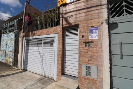 Casa à venda com 125m², 2 quartos e 1 vagaFachada