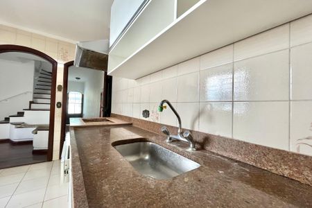 Casa à venda com 210m², 4 quartos e 2 vagasCozinha