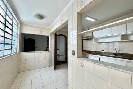 Casa à venda com 210m², 4 quartos e 2 vagasCozinha