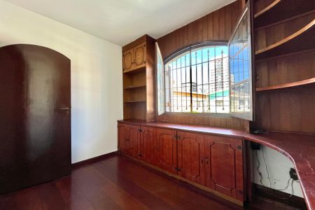 Casa à venda com 210m², 4 quartos e 2 vagasQuarto 4