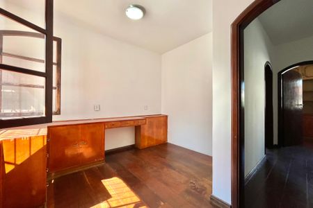 Casa à venda com 210m², 4 quartos e 2 vagasSuite 2