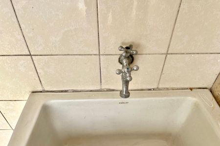 Casa à venda com 210m², 4 quartos e 2 vagasÁrea de Serviço