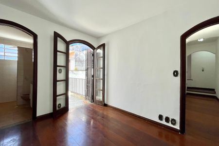 Casa à venda com 210m², 4 quartos e 2 vagasSuite 3