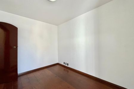 Casa à venda com 210m², 4 quartos e 2 vagasSuite 3
