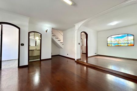 Sala de casa à venda com 4 quartos, 210m² em Vila da Saúde, São Paulo