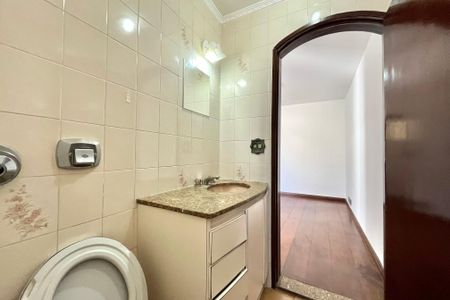 Casa à venda com 210m², 4 quartos e 2 vagasBanheiro da Suíte 3