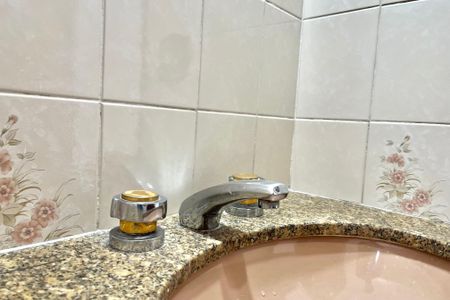 Casa à venda com 210m², 4 quartos e 2 vagasBanheiro da Suíte 3
