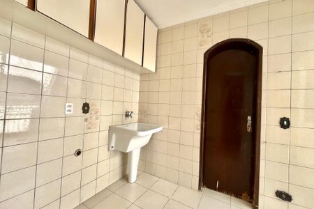 Casa à venda com 210m², 4 quartos e 2 vagasÁrea de Serviço