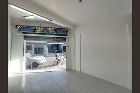 Sala de casa para alugar com 1 quarto, 17m² em Jardim Guanhembu, São Paulo
