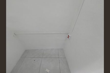 Deposito de casa para alugar com 1 quarto, 17m² em Jardim Guanhembu, São Paulo