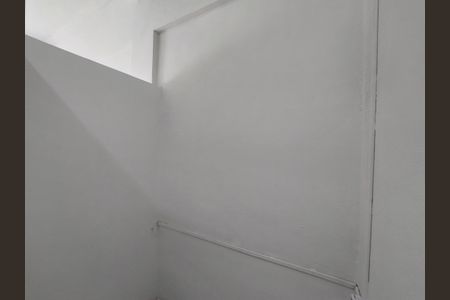 Deposito de casa para alugar com 1 quarto, 17m² em Jardim Guanhembu, São Paulo