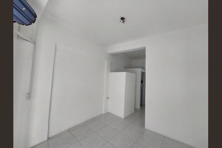 Sala de casa para alugar com 1 quarto, 17m² em Jardim Guanhembu, São Paulo