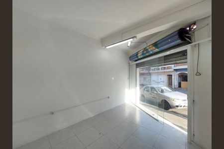 Sala de casa para alugar com 1 quarto, 17m² em Jardim Guanhembu, São Paulo