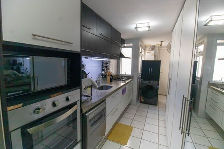 Apartamento à venda com 91m², 2 quartos e 1 vagaCozinha e Área de Serviço