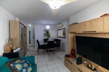 Apartamento à venda com 91m², 2 quartos e 1 vagaSala