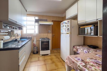 Apartamento à venda com 93m², 2 quartos e 1 vagaCozinha