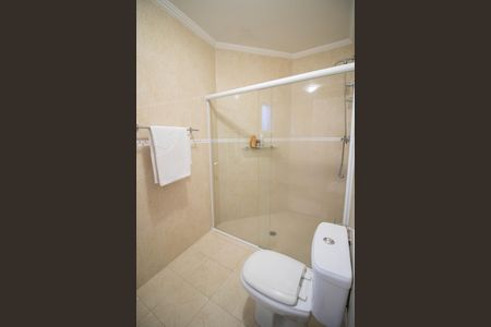Casa à venda com 246m², 3 quartos e 6 vagas Casa à venda com 246m², 3 quartos e 6 vagasBANHEIRO DA SUÍTE 1