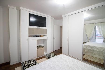 Casa à venda com 246m², 3 quartos e 6 vagas Casa à venda com 246m², 3 quartos e 6 vagasSUÍTE 1
