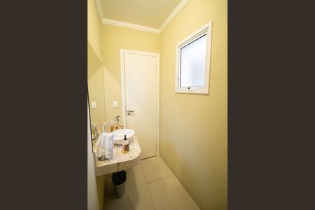 Casa à venda com 246m², 3 quartos e 6 vagas Casa à venda com 246m², 3 quartos e 6 vagasLAVABO
