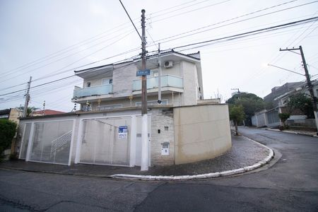 Casa à venda com 246m², 3 quartos e 6 vagas Casa à venda com 246m², 3 quartos e 6 vagasFACHADA