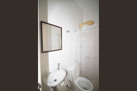 Casa à venda com 246m², 3 quartos e 6 vagas Casa à venda com 246m², 3 quartos e 6 vagasBANHEIRO DA GARAGEM