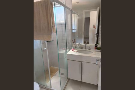 Apartamento à venda com 119m², 3 quartos e 2 vagasBanheiro