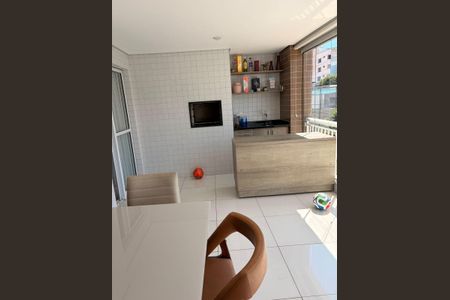Apartamento à venda com 119m², 3 quartos e 2 vagasVaranda