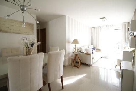 Apartamento à venda com 144m², 3 quartos e 2 vagasSala
